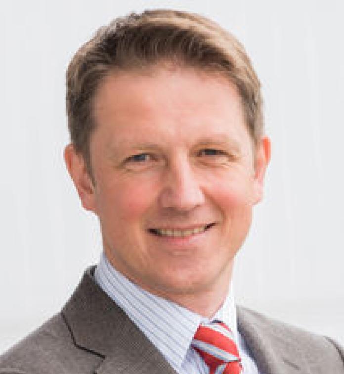A photo of Stefan Koelker.